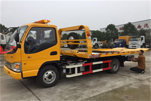 庄行镇哪里有拖车服务